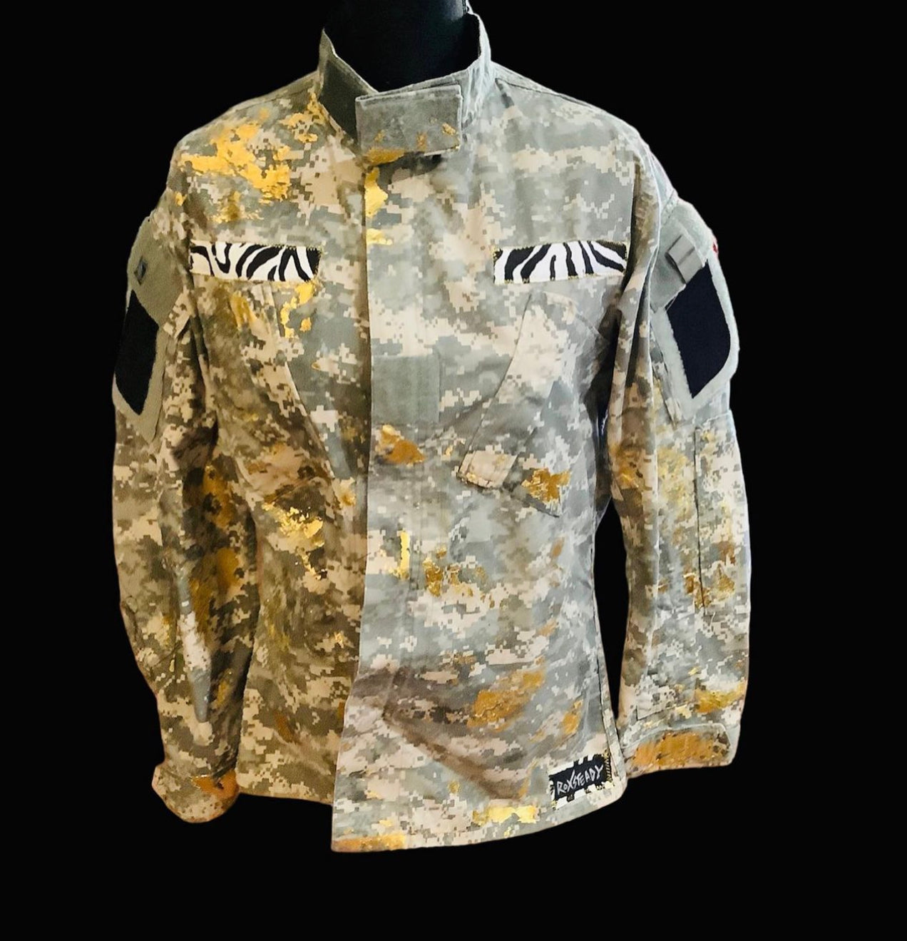 Customized “Guns N Roses” Graphic Vintage Camouflage Jacket